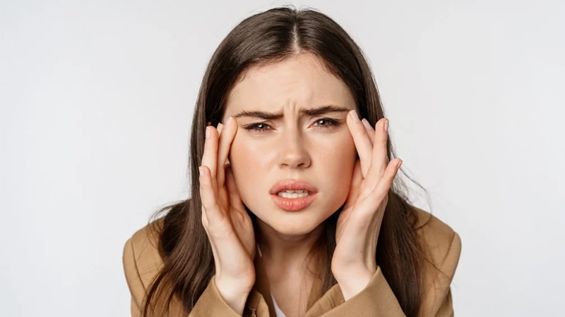 تاری دید ناگهانی نشانه چیست؟۱۰ دلیل تاری دید ناگهانی