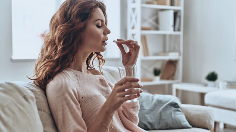 سوءمصرف آنتی‌بیوتیک برای سرماخوردگی | چرا آنتی‌بیوتیک برای ویروس‌ها بی‌فایده و مضر است؟